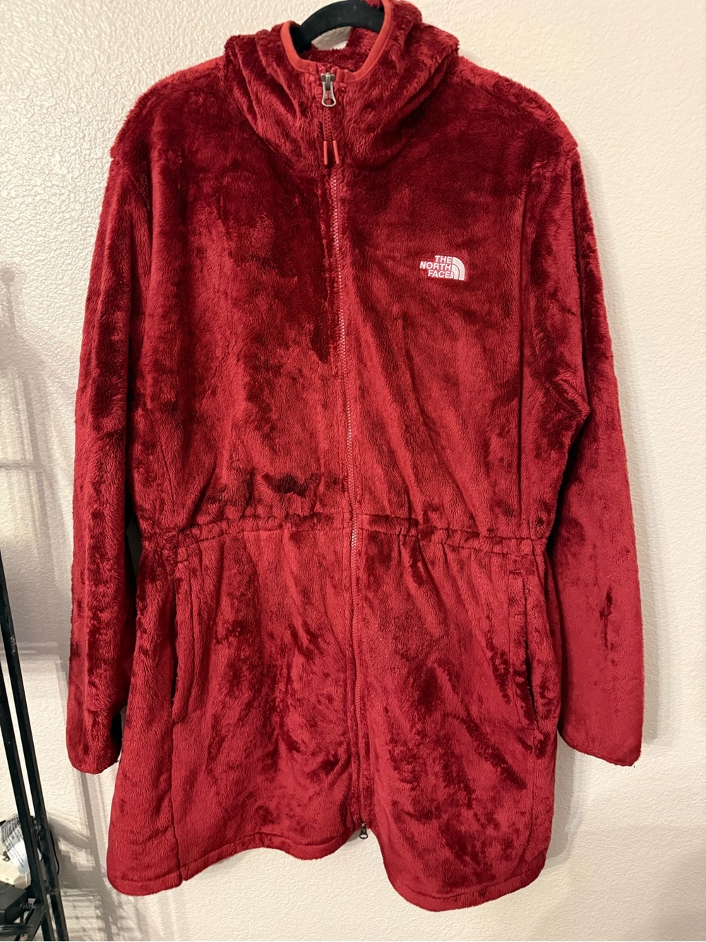 The North Face Women's Plush Zip-Up Teddy Jacket - Burgundy